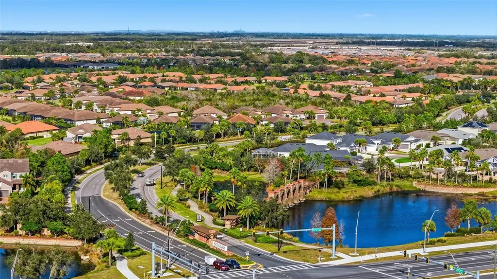 11104 Devonbridge Drive Palmetto FL 34221