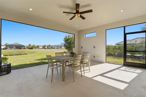 11104 Devonbridge Drive Palmetto FL 34221