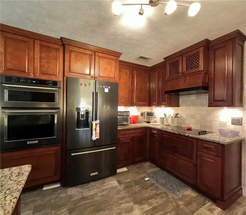 4902 Thonotosassa Road Plant City FL 33565
