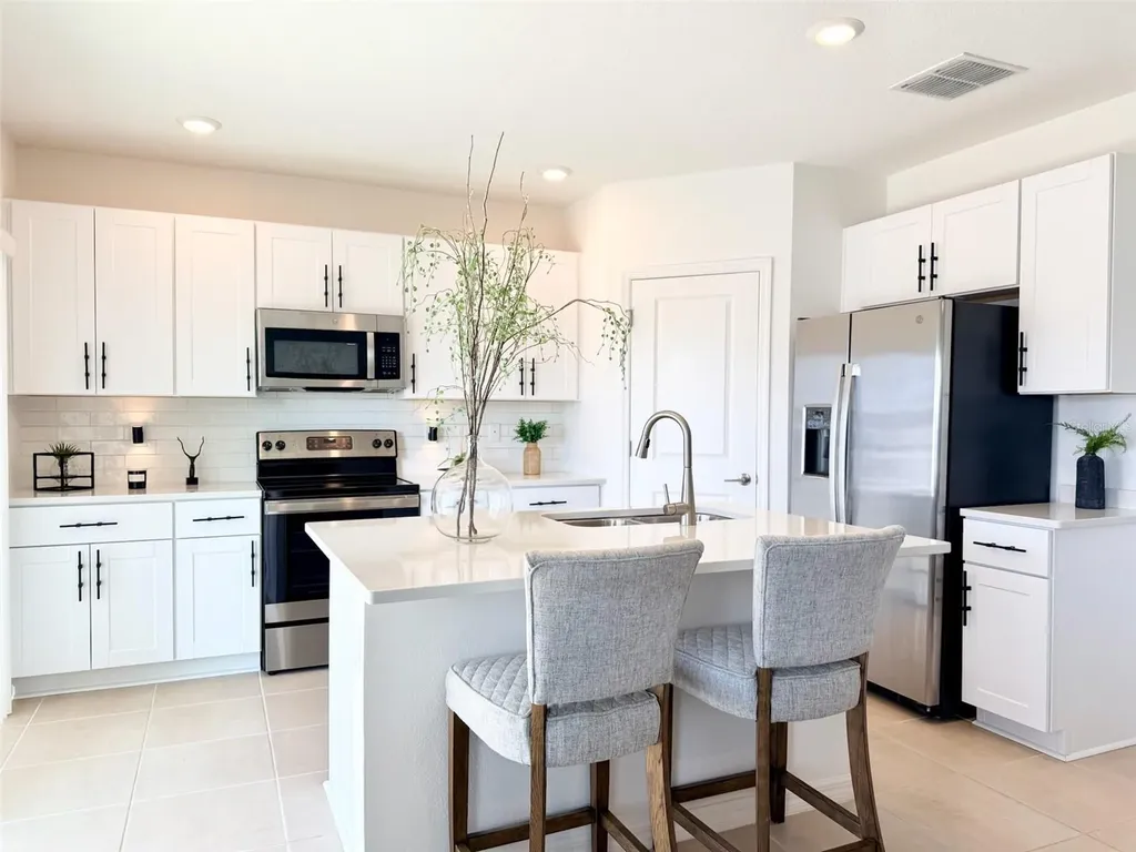 1126 Calico Pointe Circle Groveland FL 34736