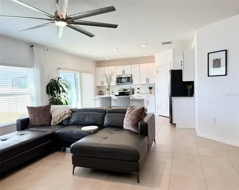 1126 Calico Pointe Circle Groveland FL 34736
