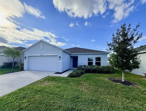 1126 Calico Pointe Circle Groveland FL 34736