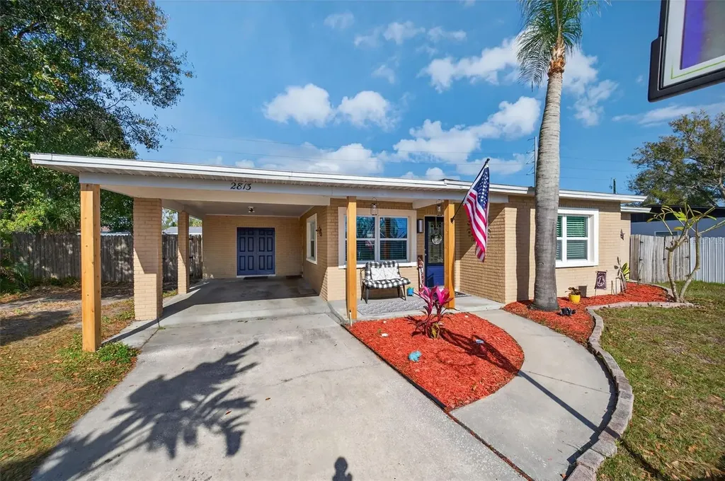 2813 Auburn Avenue W Tampa FL 33614