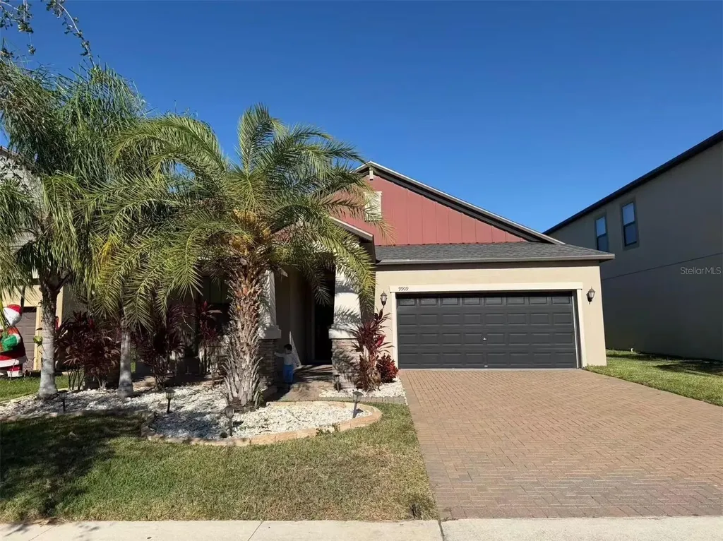 9909 Victory Gallop Loop Ruskin FL 33573