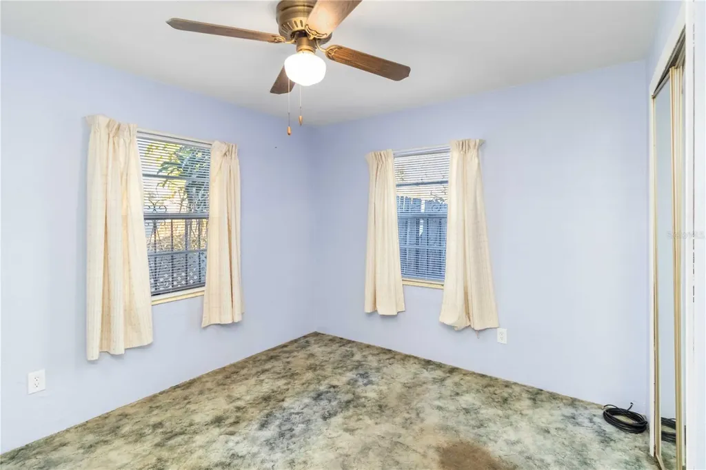 2529 W Crest Avenue Tampa FL 33614
