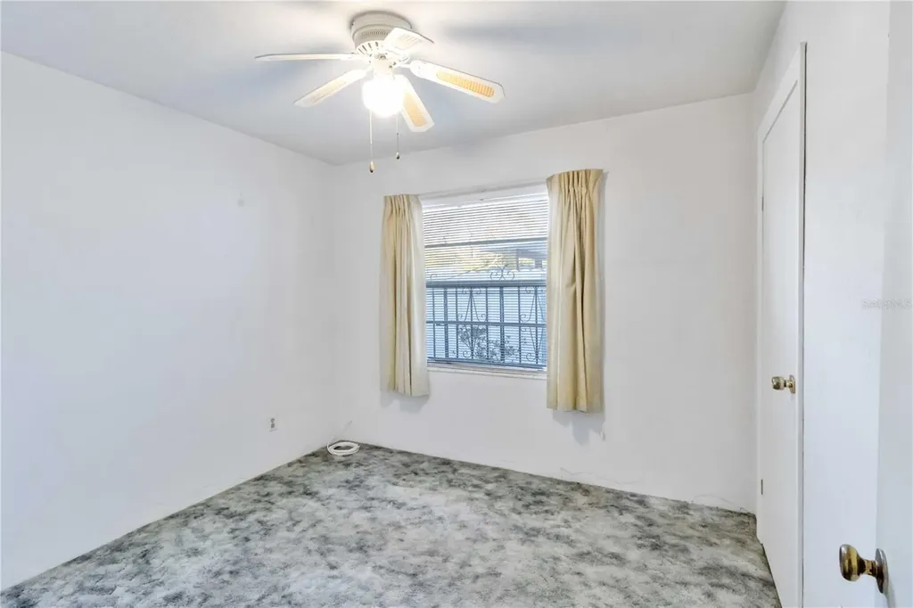 2529 W Crest Avenue Tampa FL 33614