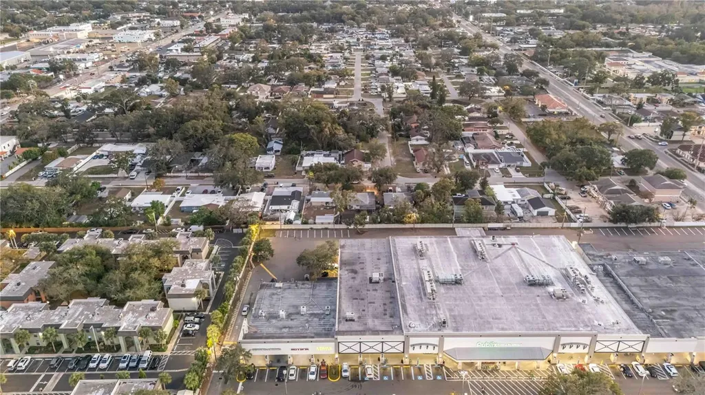 2529 W Crest Avenue Tampa FL 33614