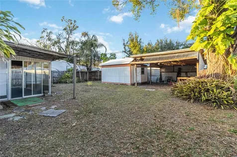 2529 W Crest Avenue Tampa FL 33614