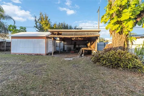 2529 W Crest Avenue Tampa FL 33614
