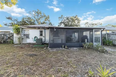 2529 W Crest Avenue Tampa FL 33614