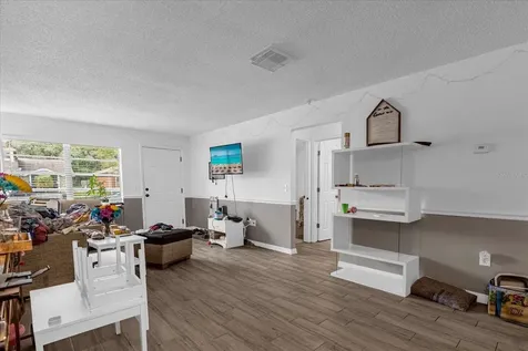 1267 Woodman Way Orlando FL 32818