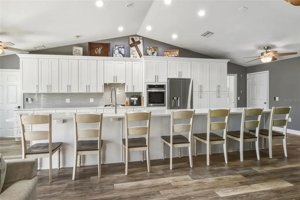 533 Seven Oaks Mulberry FL 33860