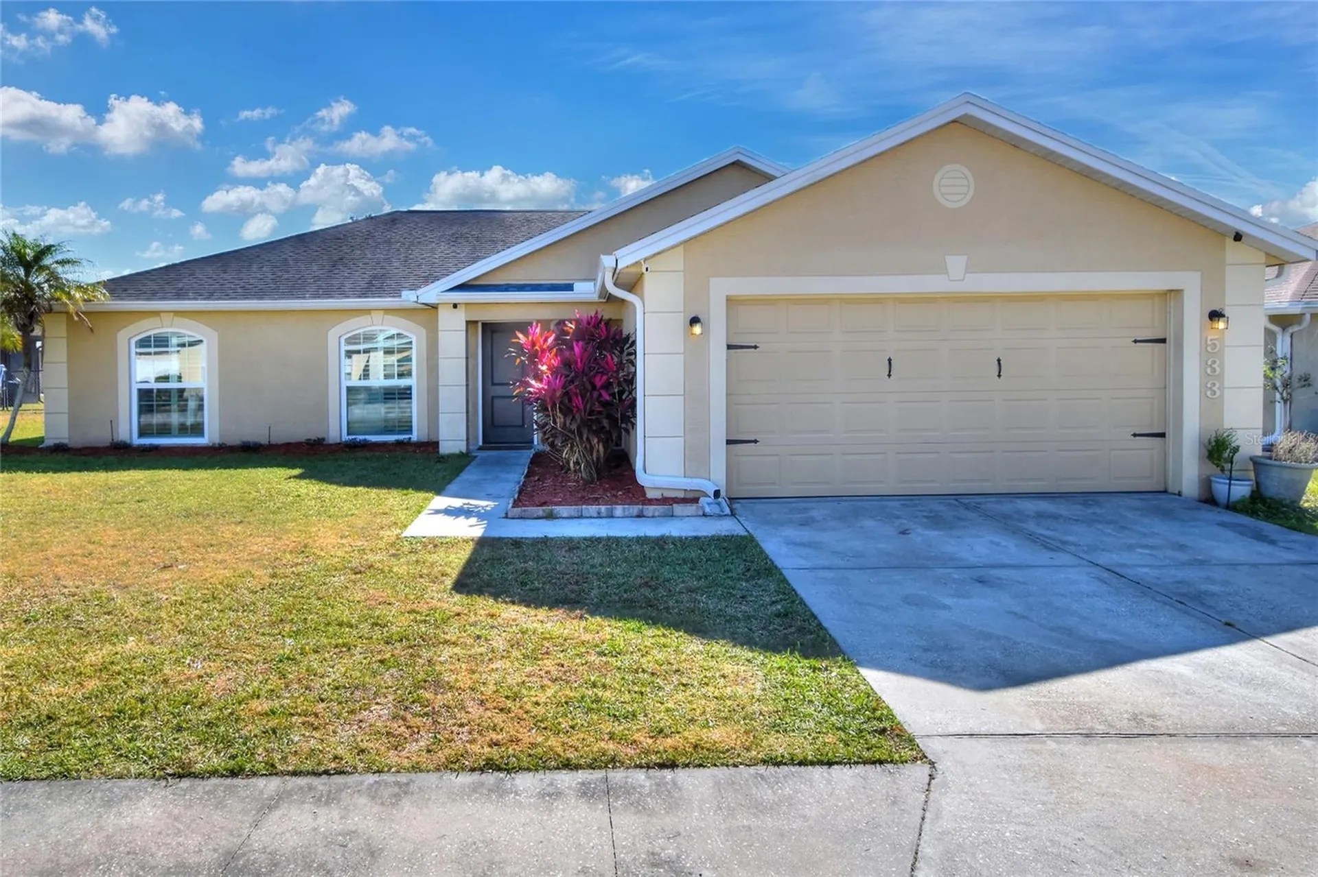 533 Seven Oaks Mulberry FL 33860