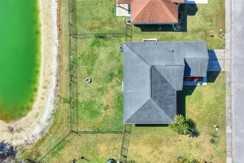 533 Seven Oaks Mulberry FL 33860