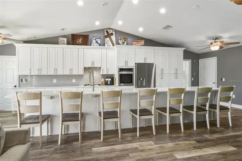 533 Seven Oaks Mulberry FL 33860