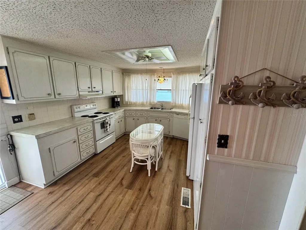 2331 Belleair Road Clearwater FL 33764