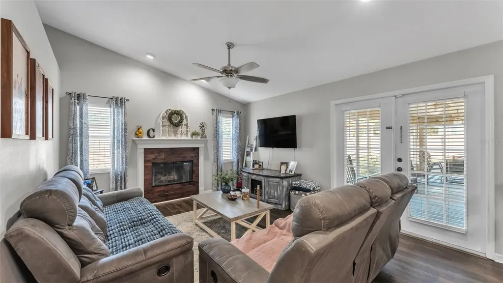 130 Bergen Circle Auburndale FL 33823