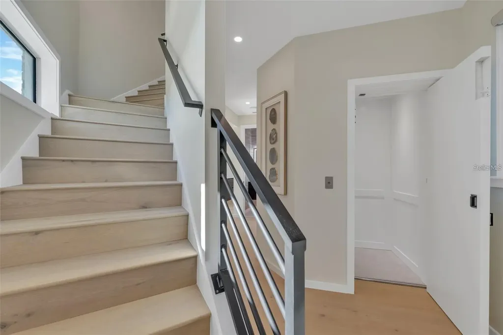 1406 Tangier Way Sarasota FL 34239