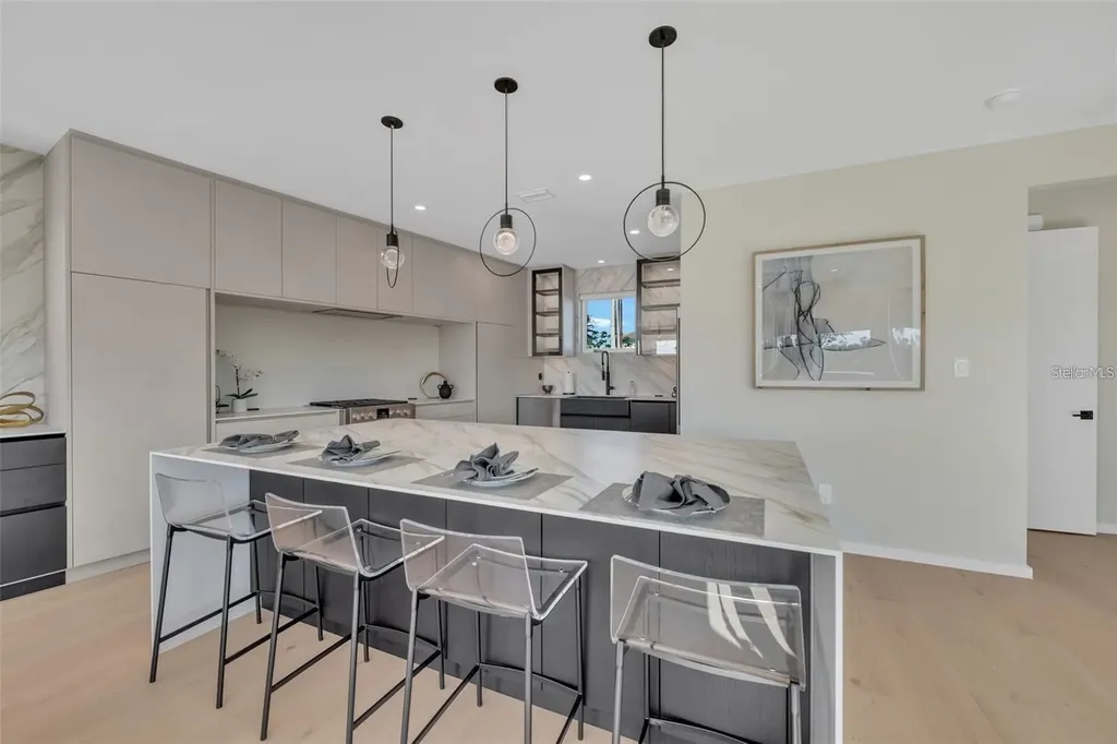 1406 Tangier Way Sarasota FL 34239