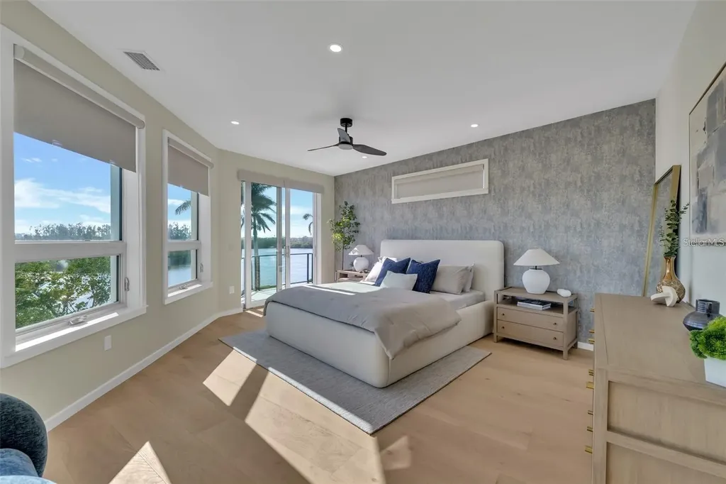 1406 Tangier Way Sarasota FL 34239