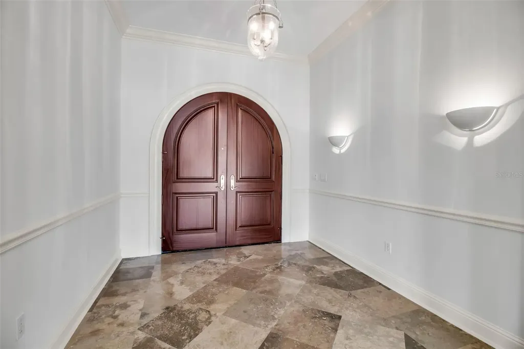 1389 Tangier Way Sarasota FL 34239