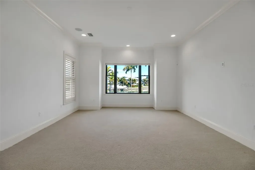 1389 Tangier Way Sarasota FL 34239