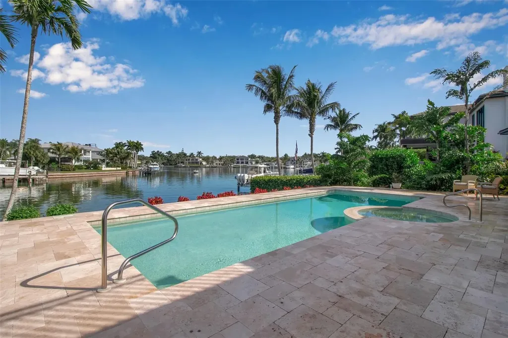 1389 Tangier Way Sarasota FL 34239