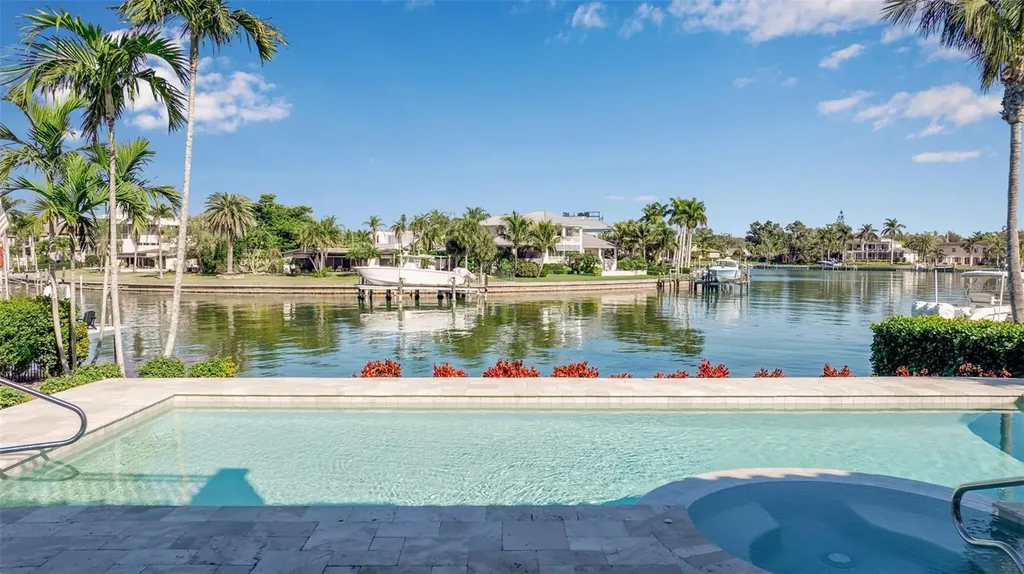 1389 Tangier Way Sarasota FL 34239