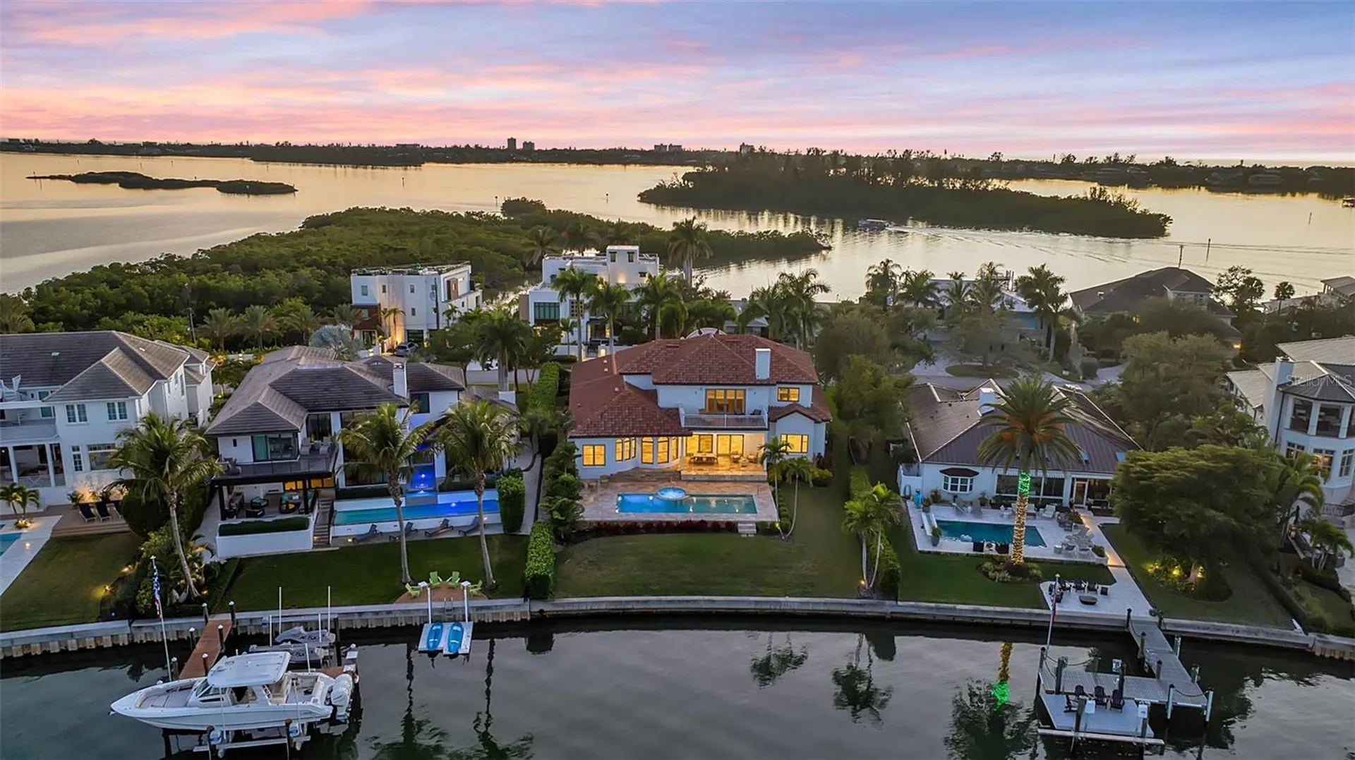 1389 Tangier Way Sarasota FL 34239
