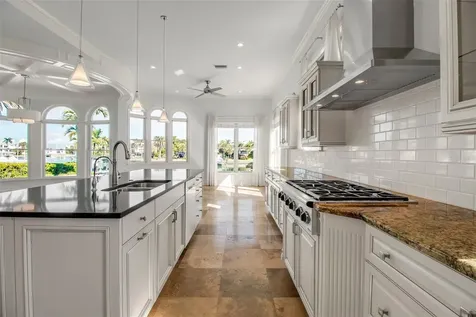 1389 Tangier Way Sarasota FL 34239