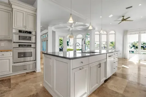 1389 Tangier Way Sarasota FL 34239