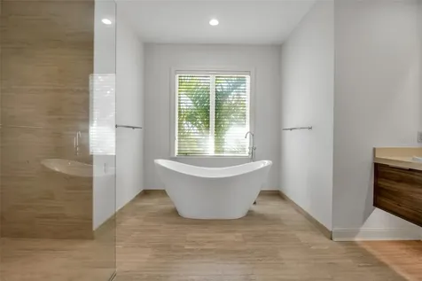 1389 Tangier Way Sarasota FL 34239