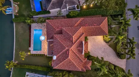 1389 Tangier Way Sarasota FL 34239