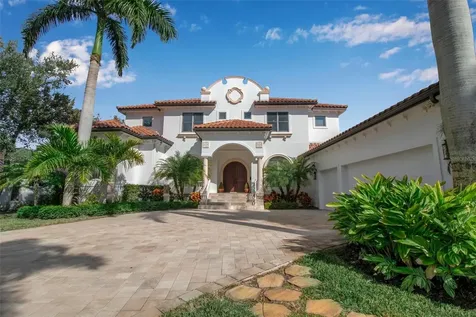 1389 Tangier Way Sarasota FL 34239