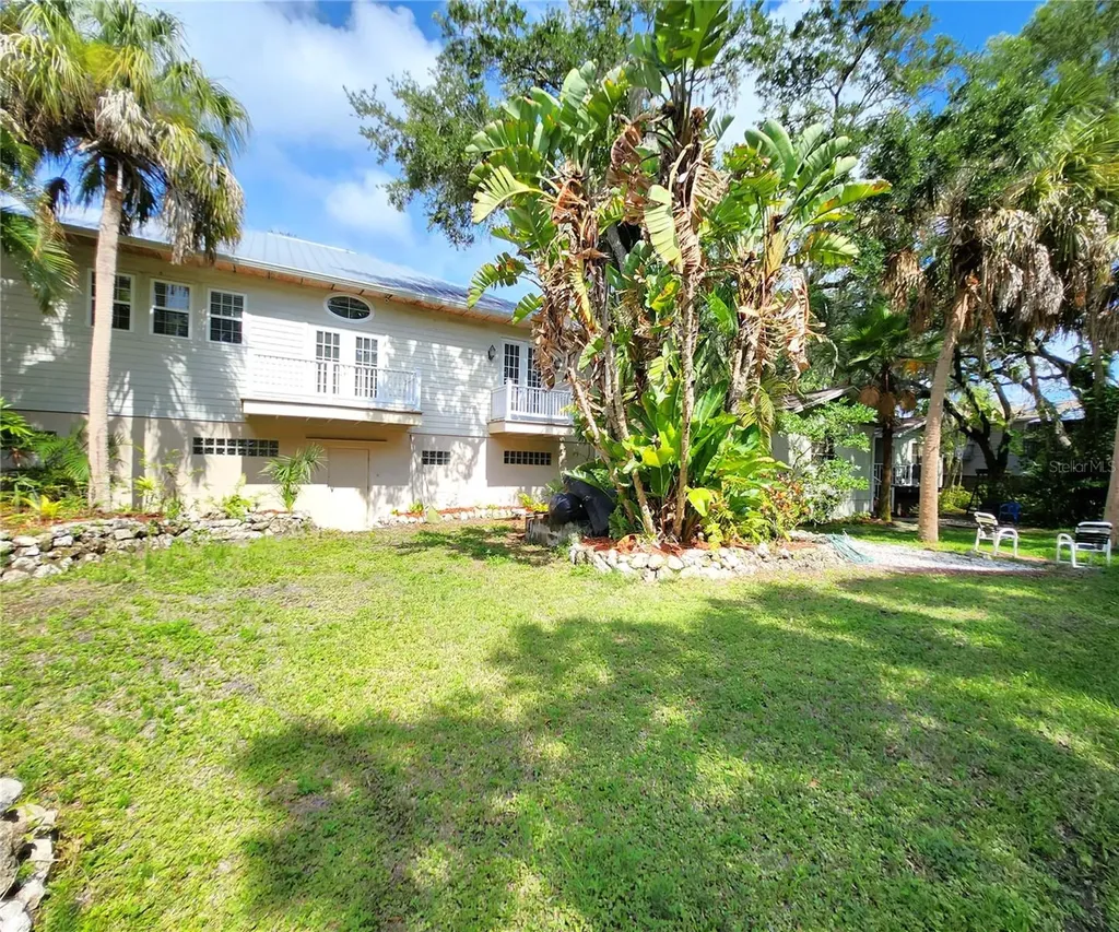 102 17th Street NE Bradenton FL 34208