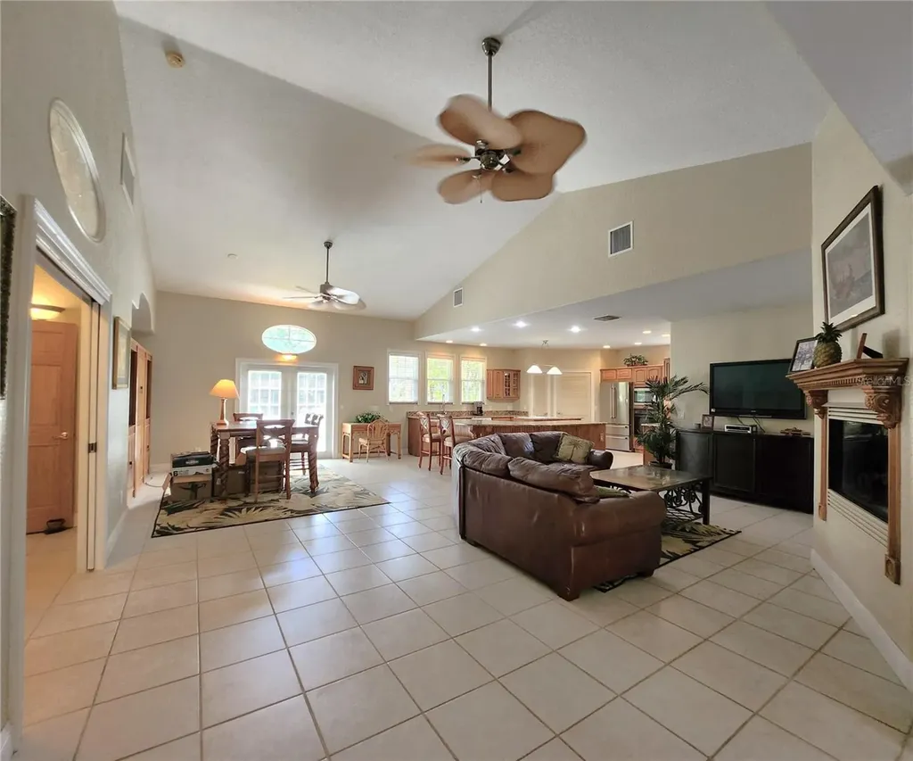 102 17th Street NE Bradenton FL 34208