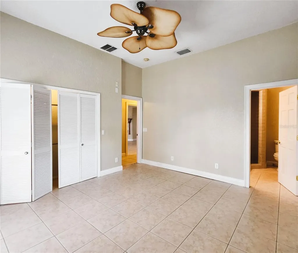 102 17th Street NE Bradenton FL 34208