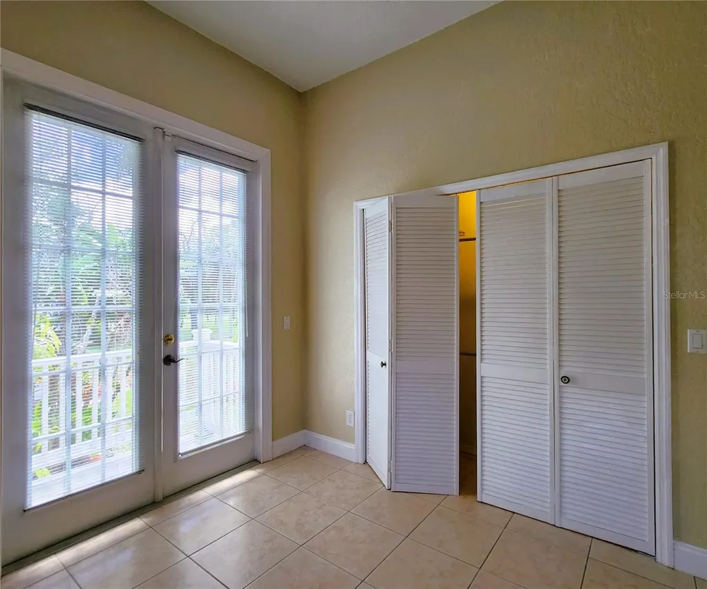 102 17th Street NE Bradenton FL 34208