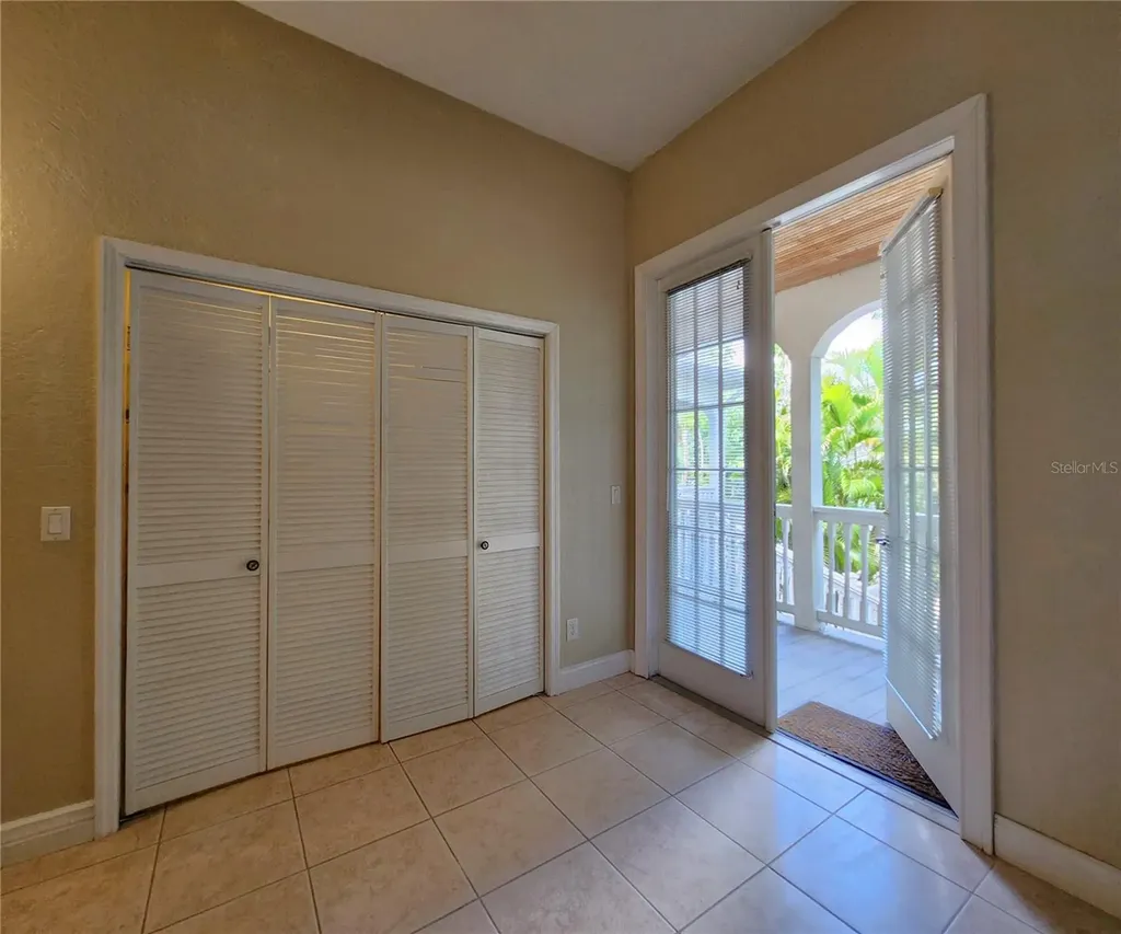 102 17th Street NE Bradenton FL 34208