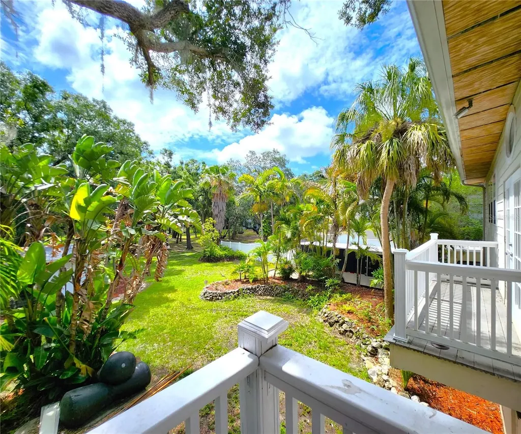 102 17th Street NE Bradenton FL 34208
