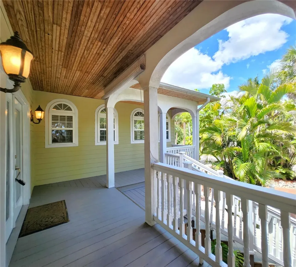 102 17th Street NE Bradenton FL 34208