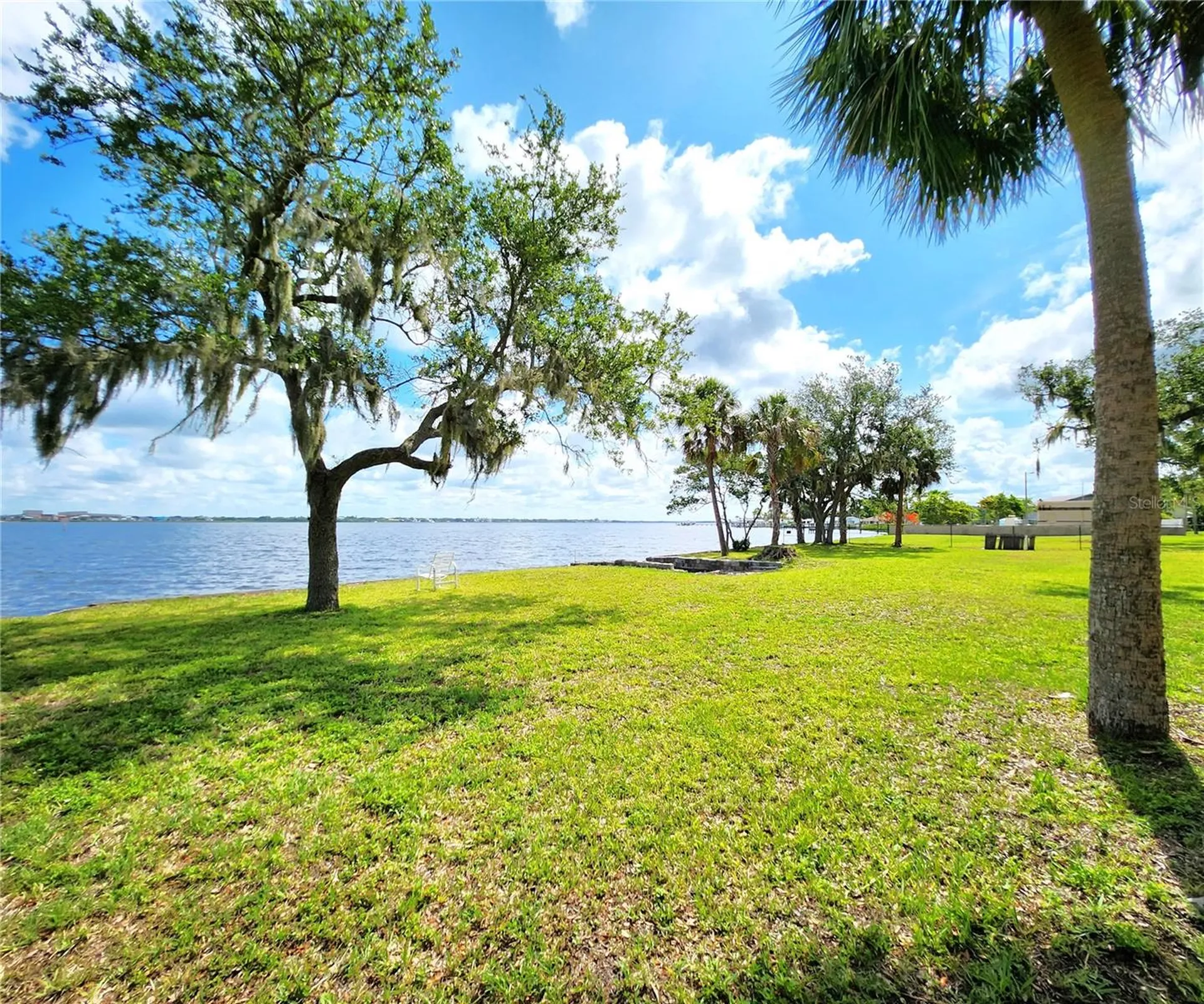 102 17th Street NE Bradenton FL 34208