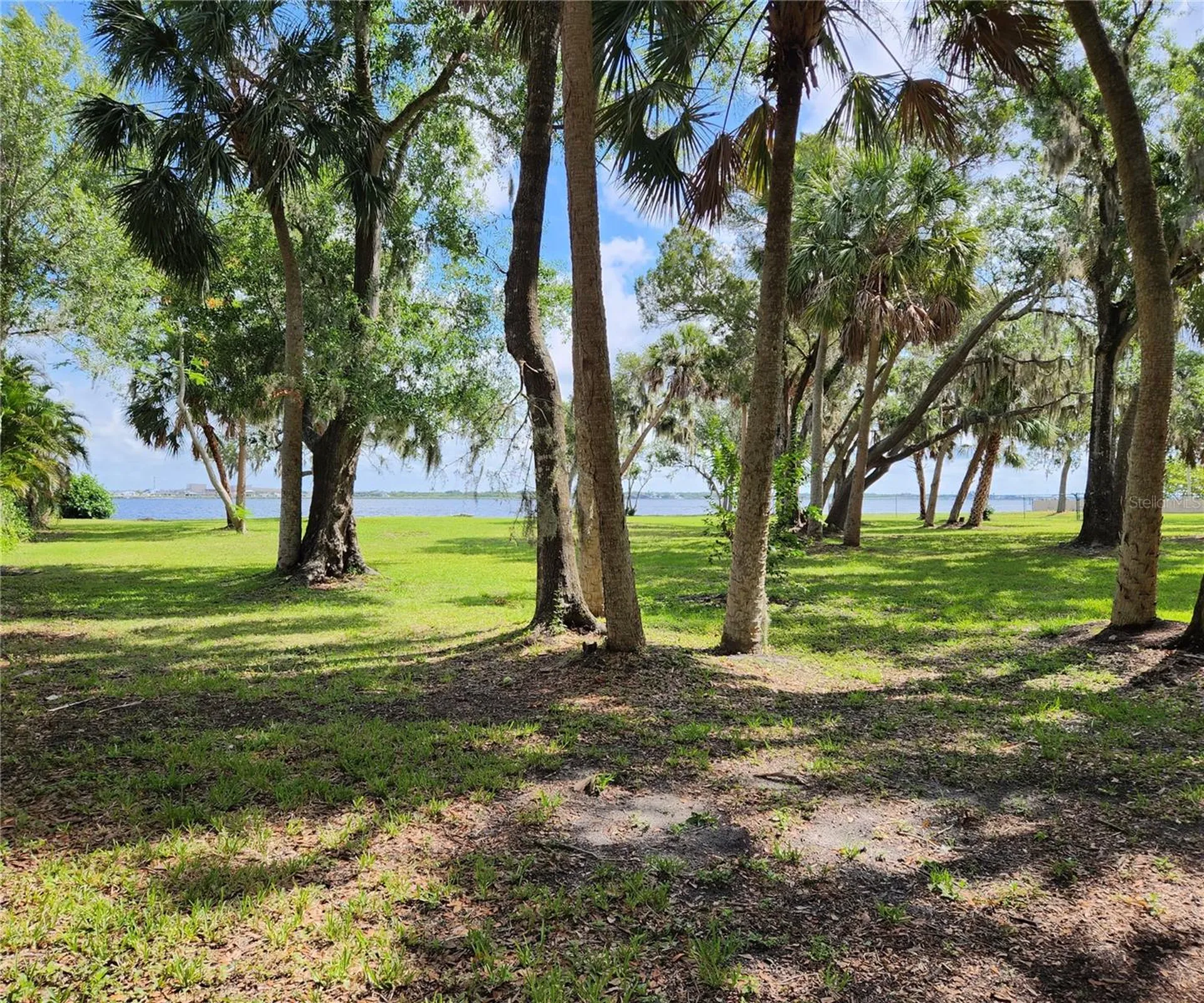 102 17th Street NE Bradenton FL 34208