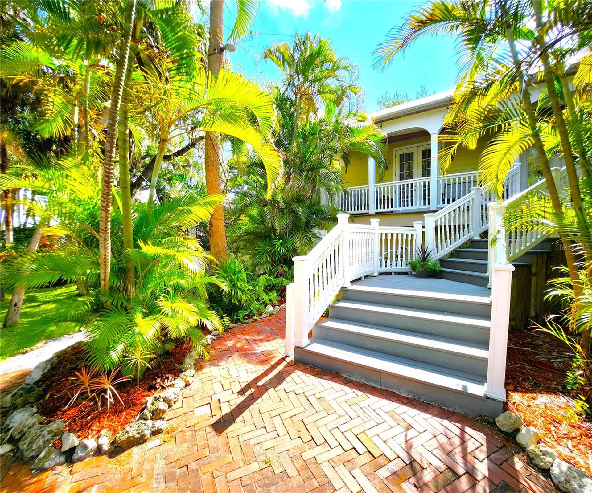 102 17th Street NE Bradenton FL 34208