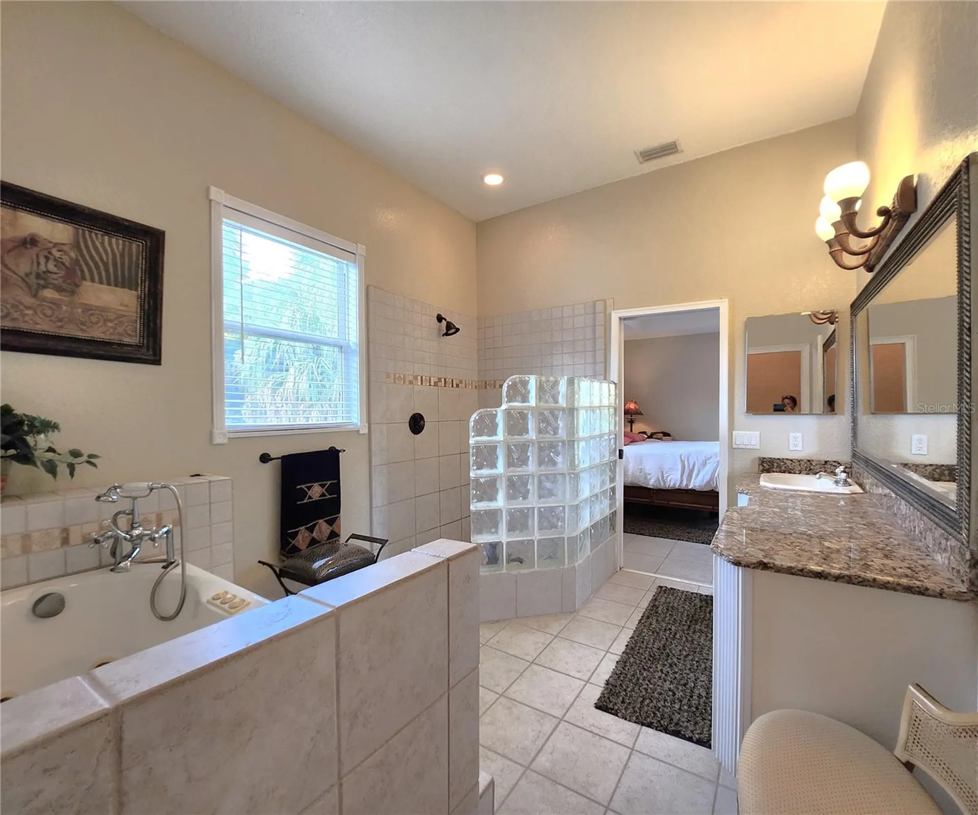 102 17th Street NE Bradenton FL 34208