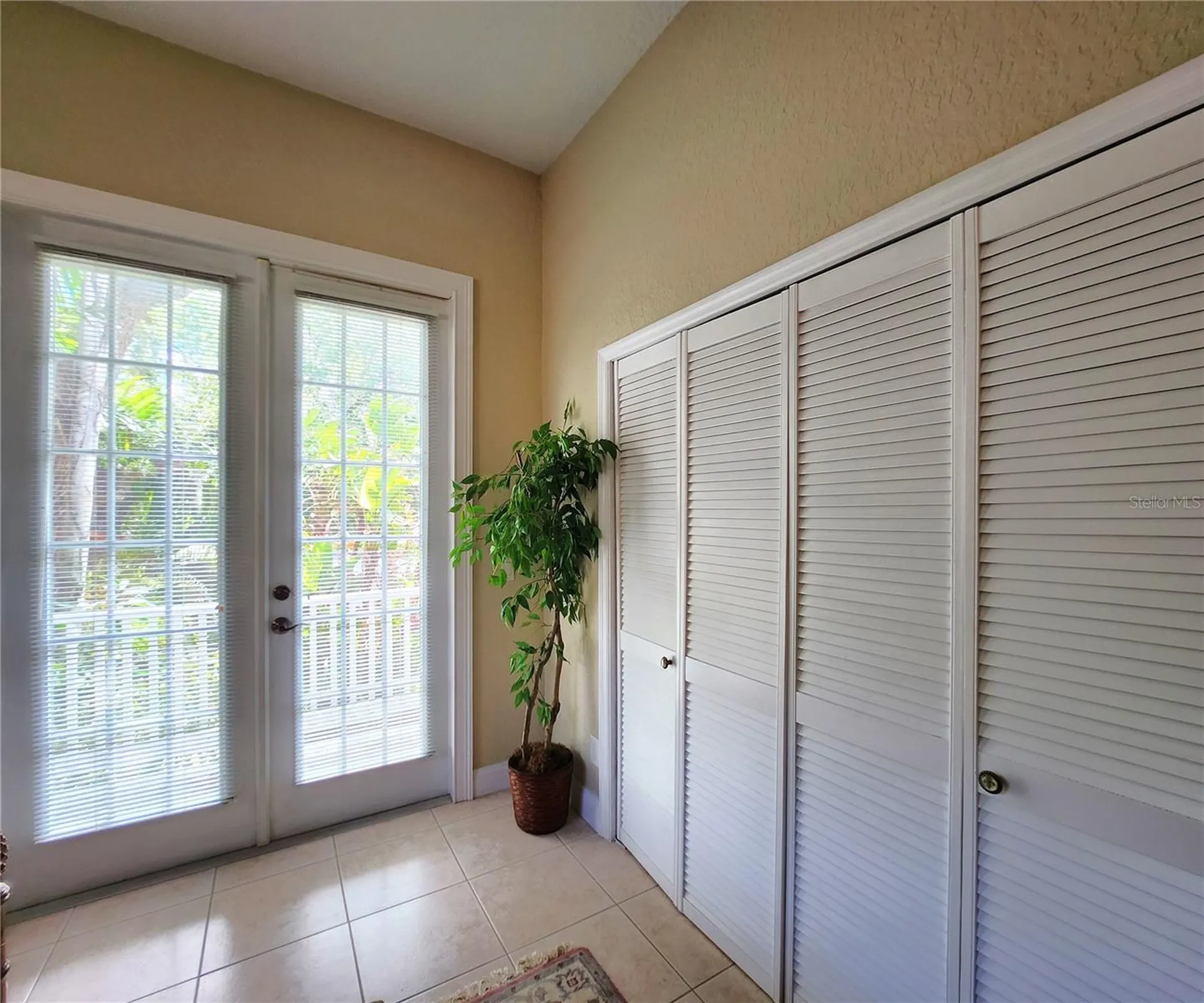 102 17th Street NE Bradenton FL 34208