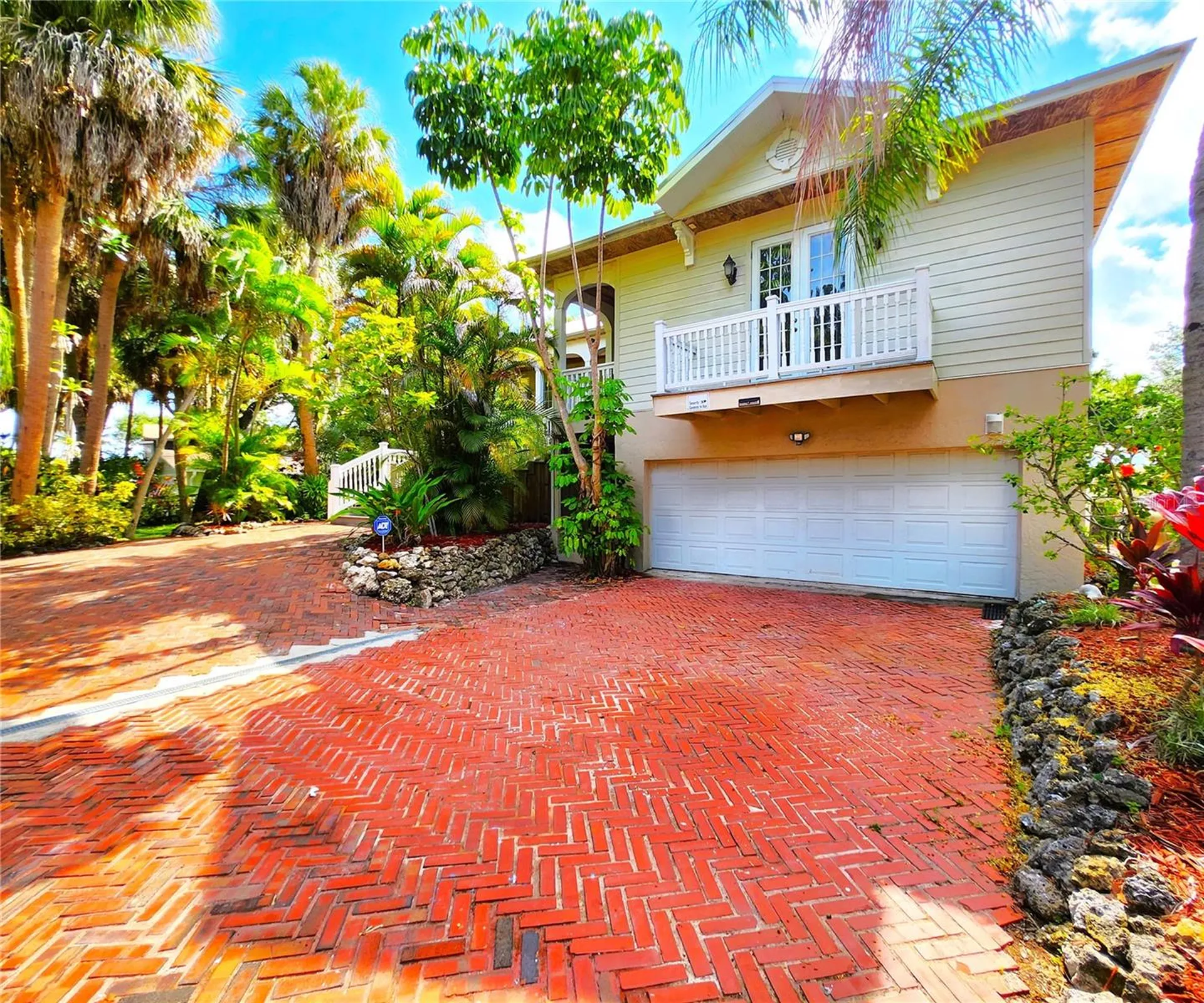 102 17th Street NE Bradenton FL 34208
