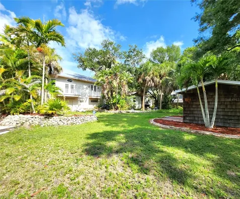 102 17th Street NE Bradenton FL 34208