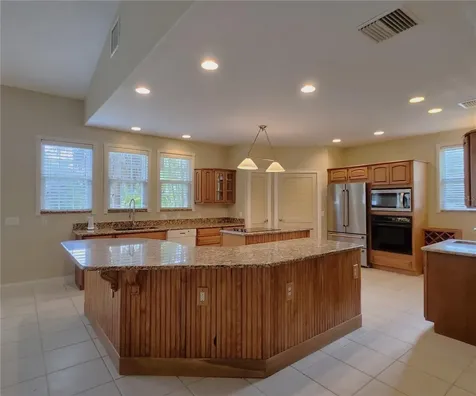 102 17th Street NE Bradenton FL 34208