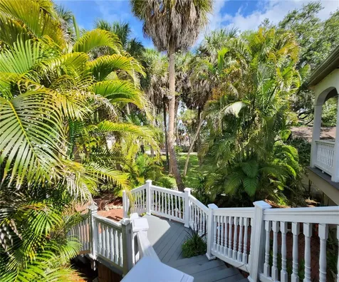 102 17th Street NE Bradenton FL 34208